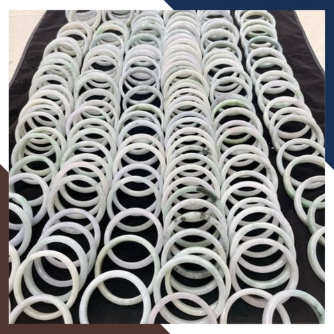 Vòng cẩm thạch trắng liền khối bản vuông 12mm cho nữ mệnh kim, mệnh thủy mã AC350