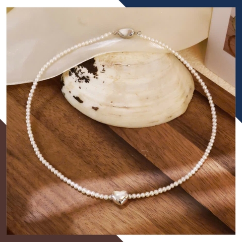 Vòng Cổ Choker Ngọc Trai Nhỏ Mặt Trái Tim Bạc VCNT146 – Tôn Vinh Nét Đẹp Nhẹ Nhàng & Nữ Tính