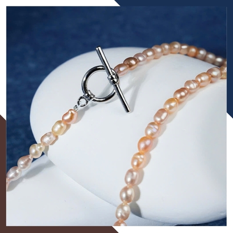 Vòng cổ ngọc trai dài 65cm dáng hạt gạo khóa OT trẻ trung VCNT161