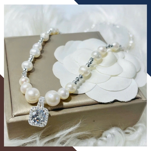 Vòng Cổ Ngọc Trai Nữ Mặt Vuông Đính Đá Phối Bi Bạc VCNT142 - Sang Trọng & Hiện Đại