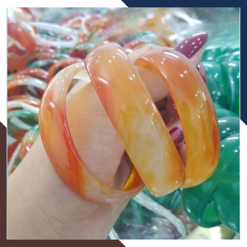 Vòng mã não đỏ liền khối bản dẹt 10mm cho nữ mệnh hỏa, thổ mã AC80