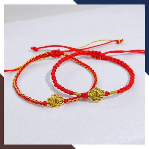 Vòng tay chỉ đỏ charm hoa sen vàng tây 10k mã AC310
