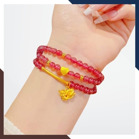 Vòng thạch anh dâu tây hồng mix charm vàng 24k mã AC269135