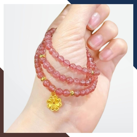 Vòng thạch anh dâu tây hồng mix charm vàng 24k mã AC269135