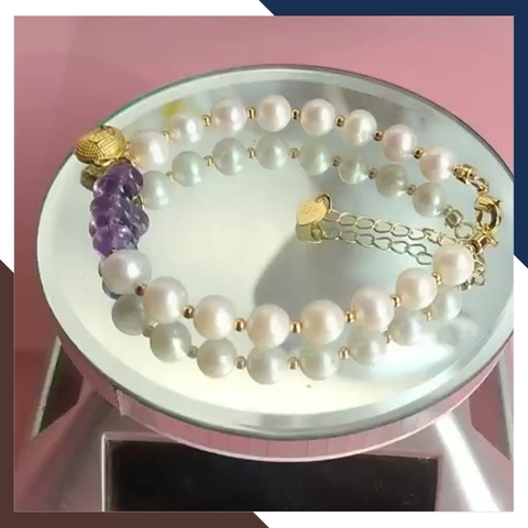 Vòng tay ngọc trai thật phối đồng điếu thạch anh tím và charm túi tiền bạc mạ vàng mã 78AC199