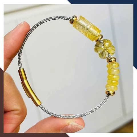 Vòng Tay Tam Lộc Gồm Cỏ 4 Lá, Lu Thống & Ngũ Điếu Đá Thạch Anh Tóc Vàng VTDPT31 – Cho Nữ Mệnh Thổ