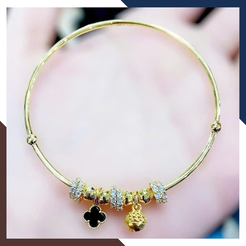 Vòng tay vàng nữ 10k phối charm LTVN207 – Sang trọng, tinh tế, dễ phối đồ