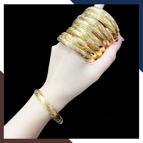 Vòng tay vàng nữ trơn 2 chỉ, lắc tay kiềng cứng vàng tây 10k khắc hoa văn cho nữ đẹp mã TL215