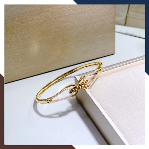 Vòng tay vàng nữ trơn bản vuông đính đá đẹp, lắc tay kiềng cứng 1.6 chỉ vàng tây 10k cho nữ mã TL161