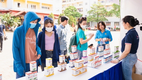 FDV VIỆT NAM (Dược Hoa Việt) tặng 700 suất quà cho công nhân & gia đình Đông Anh Hà Nội Ngày 27/5/2023