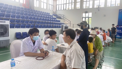 FDV VIỆT NAM (Dược Hoa Việt) tặng 700 suất quà cho công nhân & gia đình Đông Anh Hà Nội Ngày 27/5/2023