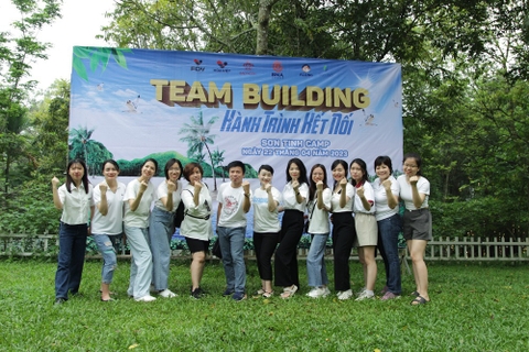 TEAM BUILDIING TẠI ĐỒNG MÔ BA VÌ