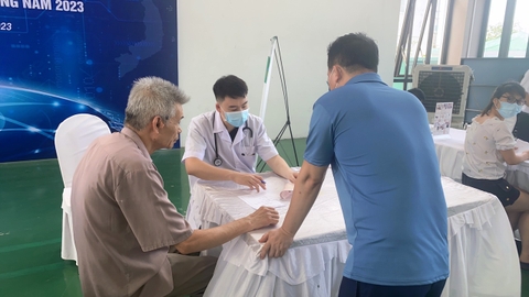 FDV VIỆT NAM (Dược Hoa Việt) tặng 700 suất quà cho công nhân & gia đình Đông Anh Hà Nội Ngày 27/5/2023