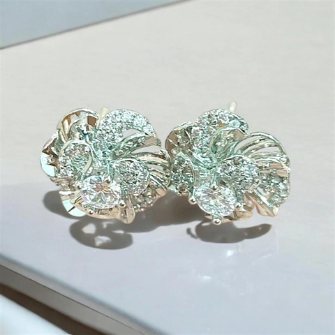 Bông tai đính đá nhiều loại