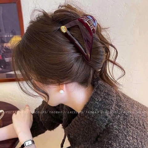 15.1 Kẹp tam giác nhãn vàng phong cách Hàn Quốc