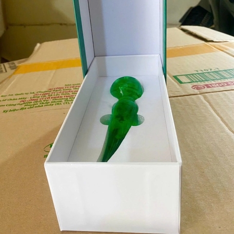 B8.10 Cây massage mặt cao cấp bằng sáp ong dài 13,5cm (có hộp)