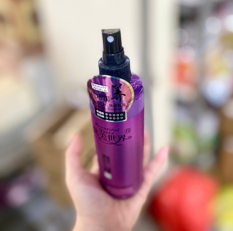 B4. Xịt dưỡng ẩm, tạo kiểu nhẹ nhàng Beauty World 250ml