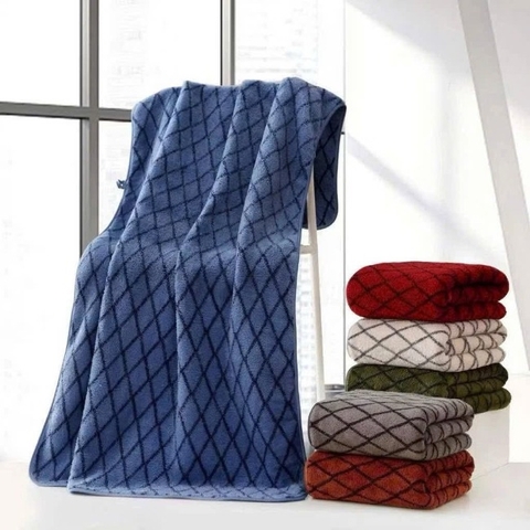 Khăn tắm kẻ chéo sợi bông lông cừu xuất Hàn 70x140cm