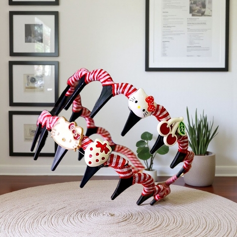 Bờm tóc sóng kẻ Hello Kitty