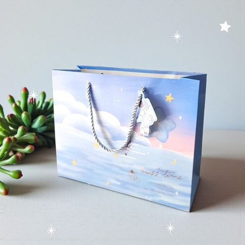 Túi giấy đựng quà ngang 24,5x19,5x9,5cm