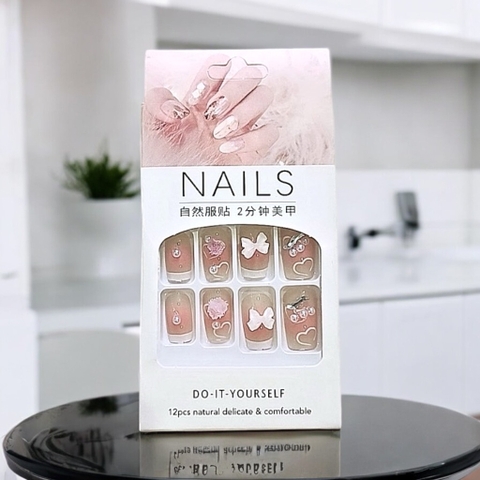 Bộ 12 móng tay giả đính hoa và đá Nails  LY-044 kèm keo dán