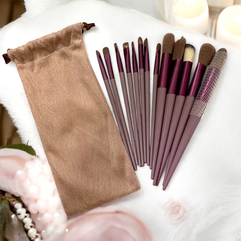 T9. Set Fix Cọ Trang Điểm 13 Cây Đựng Trong Tui Vải Nhung