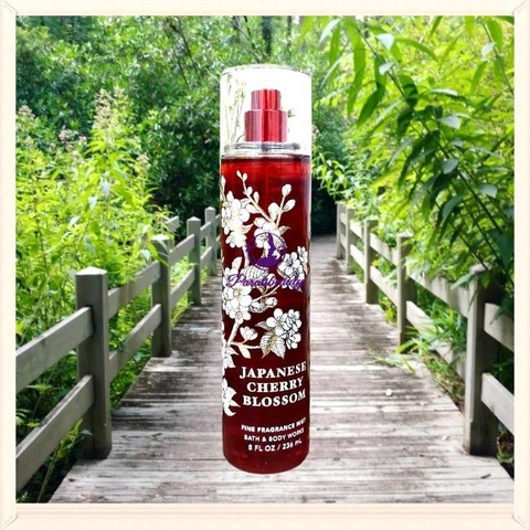 Xịt Thơm Toàn Thân Bath & Body Works Japanese Cherry Blossom 236ml