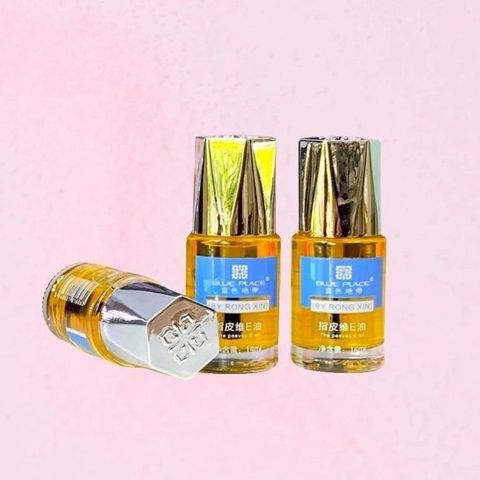 Dầu Tháo Móng Úp, Móng Giả Blue Place 14ml