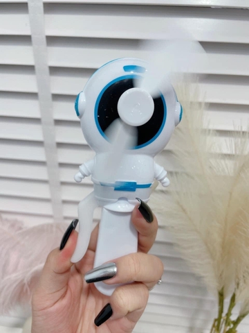 19.Quạt bóp cầm tay hoạt hình