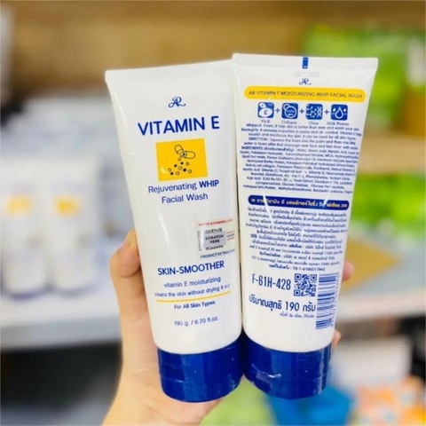 16.10 Sữa rửa mặt Aron vitamin E Rejuvenating Facial foam 190ml