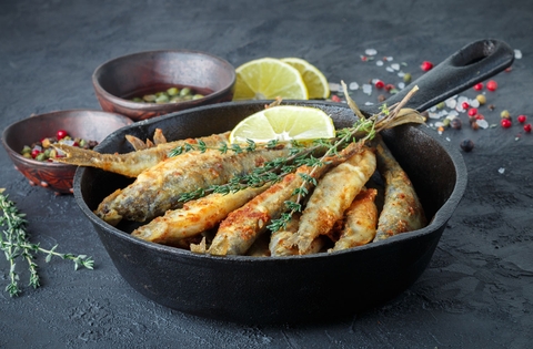 CÁ TRỨNG CHIÊN GIÒN SỐT MẮM ME