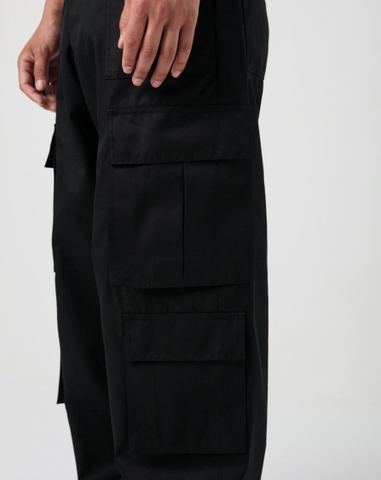 Long Cargo Pants In Black