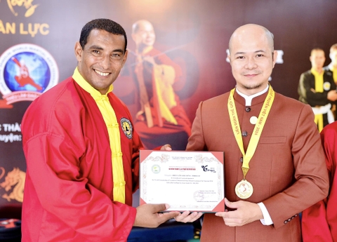 Đoàn Thiếu Lâm Giao Long đi thi đấu tại Giải Thế Giới Võ Cổ Truyền tại Việt Nam 2024