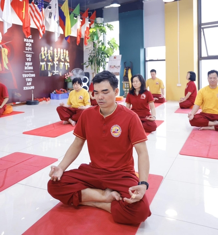 KHI LUYỆN CÔNG, HÔ HẤP NHƯ THẾ NÀO? LÀM THẾ NÀO ĐỂ DẪN KHÍ VÀO ĐAN ĐIỀN