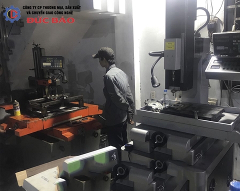 Gia Công Cánh Khuấy Máy CNC