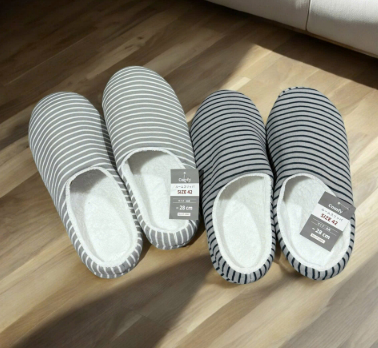 COMFY_Dép đi trong nhà kín mũi đế nhựa chống trượt Comfy (Mẫu 1 kín gót, size 38) - Hàng Nhật nội địa