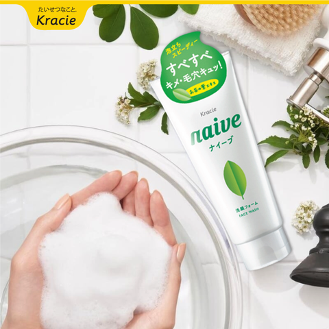 Kracie - Sữa Rửa Mặt Naive Kracie Chiết Xuất Trà Xanh Cho Da Dầu Mụn 143g