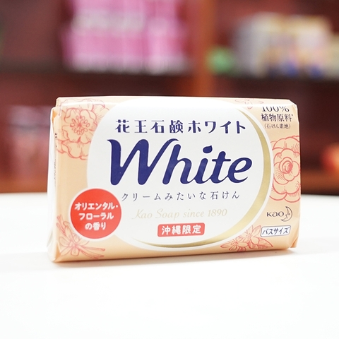 Kao - Xà Phòng White Hương Hoa Hồng Làm Sạch Dưỡng Da (130g)