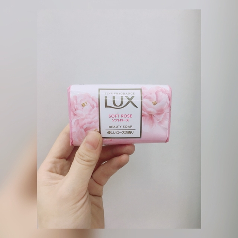Xà bông tắm LUX hương hoa hồng