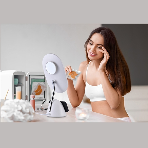 Gương trang điểm cảm ứng tích hợp đèn LED kèm sạc không dây WILIT QU10AM cao cấp