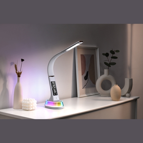 Đèn bàn LED cảm ứng tích hợp màn hình đồng hồ HD và đèn RGB Wilit C13A cao cấp