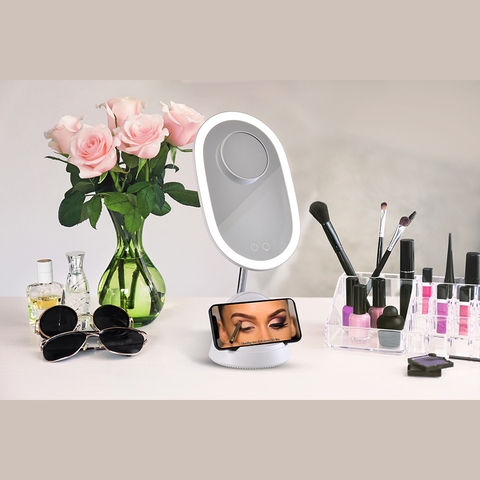Gương trang điểm cảm ứng tích hợp đèn LED kèm sạc không dây WILIT QU10AM cao cấp