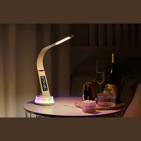 Đèn bàn LED cảm ứng tích hợp màn hình đồng hồ HD và đèn RGB Wilit C13A cao cấp
