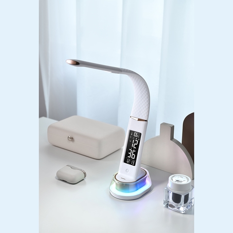 Đèn bàn LED cảm ứng tích hợp màn hình đồng hồ HD và đèn RGB Wilit C13A cao cấp