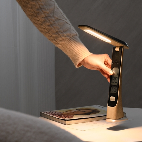 Đèn bàn LED tích điện Wilit UL U30C