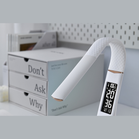 Đèn bàn LED cảm ứng tích hợp màn hình đồng hồ HD và đèn RGB Wilit C13A cao cấp