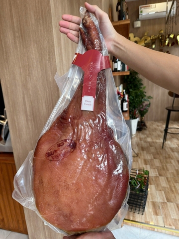 Đùi trước heo trắng Tây Ban Nha Curada 5 - 5.5kg có xương
