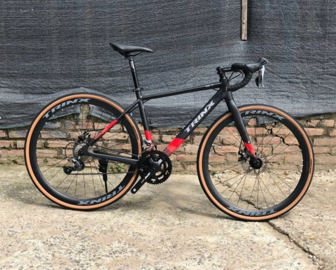 Xe Đạp Đua Trinx Sky - Tay đề Lắc