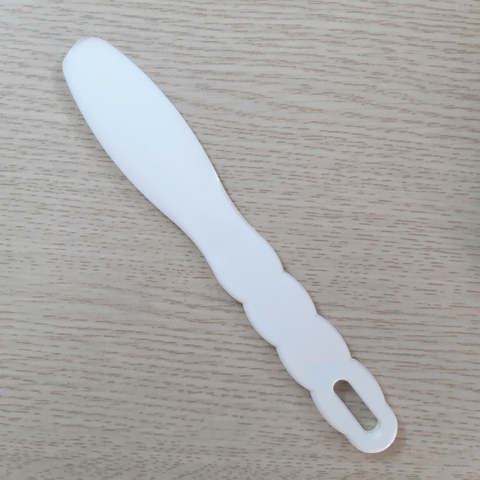 Bay trộn chất lấy dấu - Nhựa