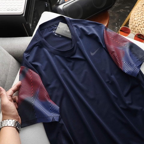 Áo Thun Training Graphic TL178